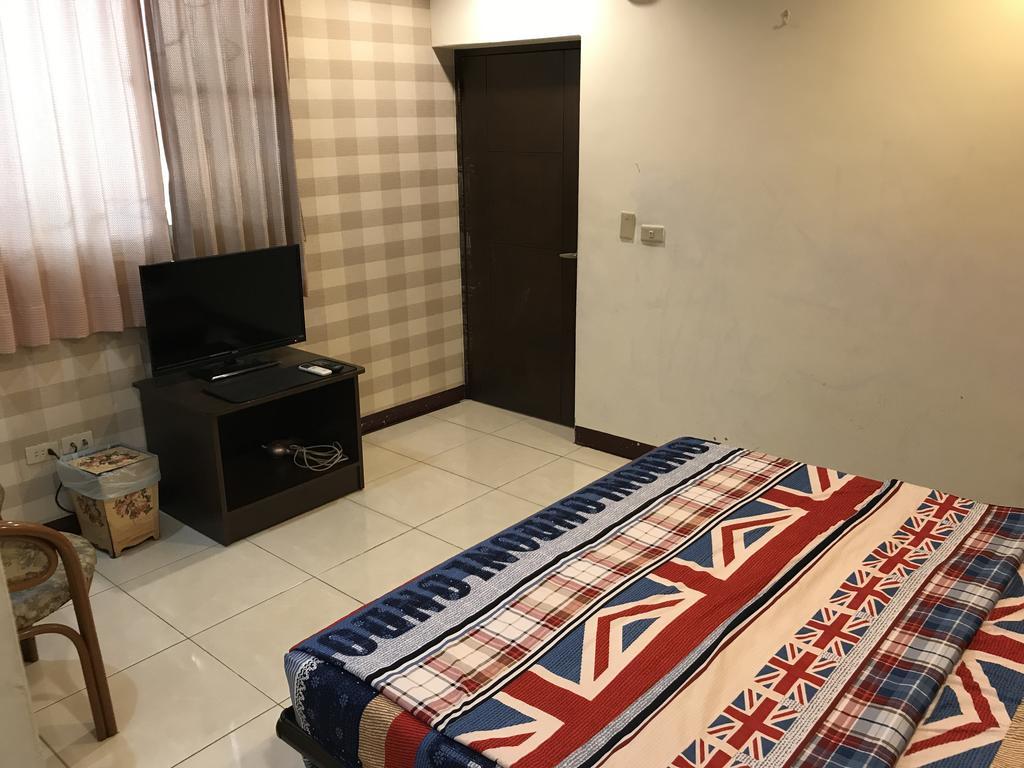 Hefeng Ting Homestay Старе місто Хенчун Екстер'єр фото