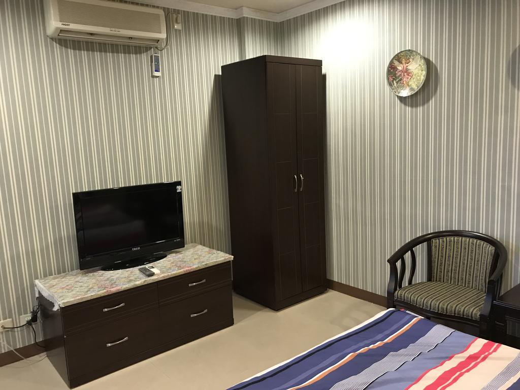 Hefeng Ting Homestay Старе місто Хенчун Екстер'єр фото