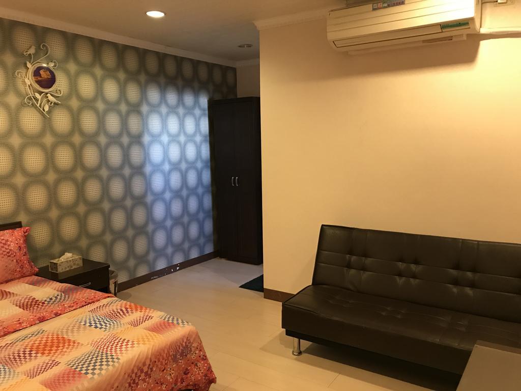 Hefeng Ting Homestay Старе місто Хенчун Екстер'єр фото