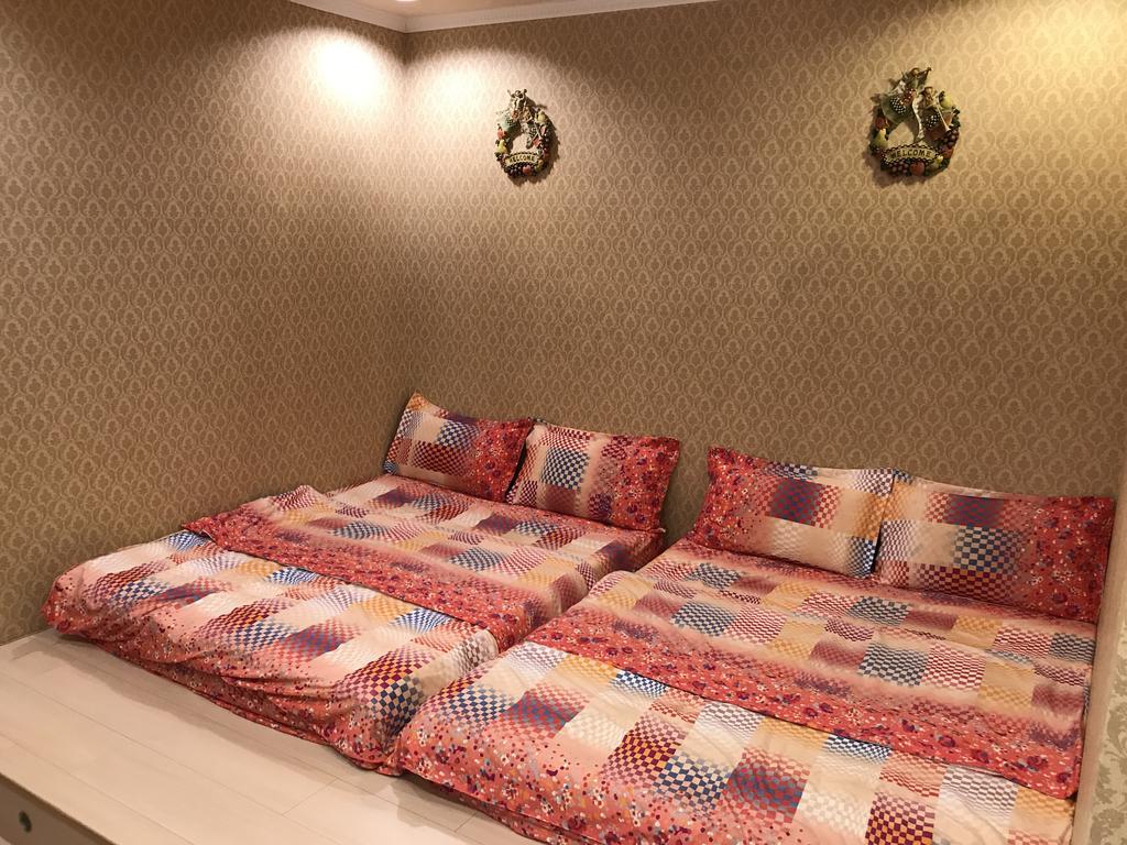 Hefeng Ting Homestay Старе місто Хенчун Екстер'єр фото